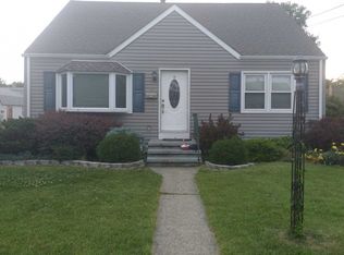 16 Dodge Dr, Hamilton, NJ 08610