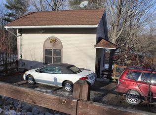 2 Riverview St, Milford, NH 03055