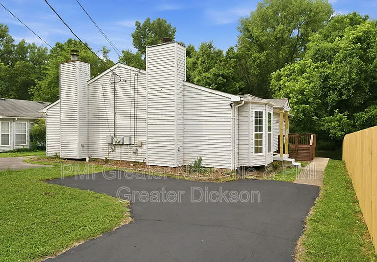 3051 Casa Dr — Photo 3