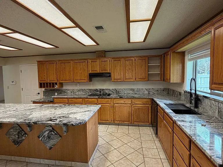 1165 Harbor Isles Blvd — Photo 3