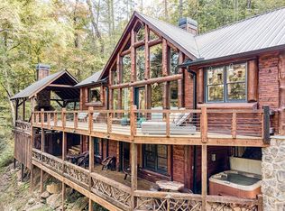 303 July Ln, Blue Ridge, GA 30513