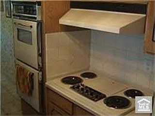 2nd image of 5718 Woodruff Ave