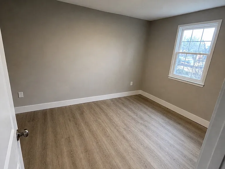 728 Quince Orchard Blvd #T1 — Photo 6