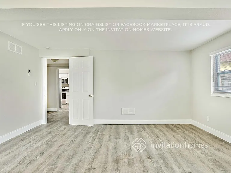 4039 Gay Nell Ct — Photo 13