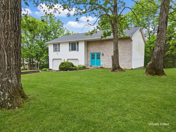 11419 Valley View Ct, Holts Summit, MO 65043