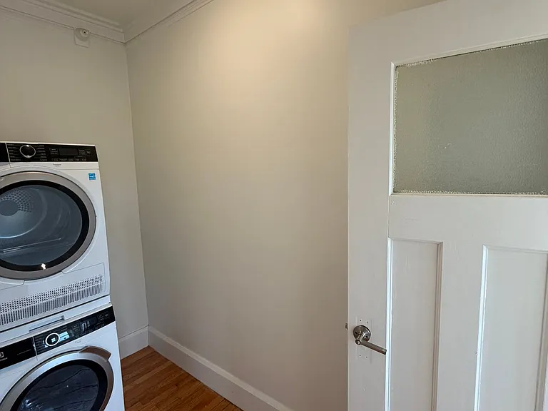 413 Euclid Ave #203 — Photo 6