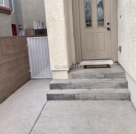 3rd image of 9408 Jewel Lake Ave