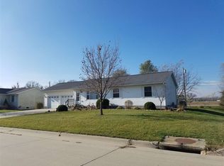1505 N Ridge Ct, Independence, IA 50644