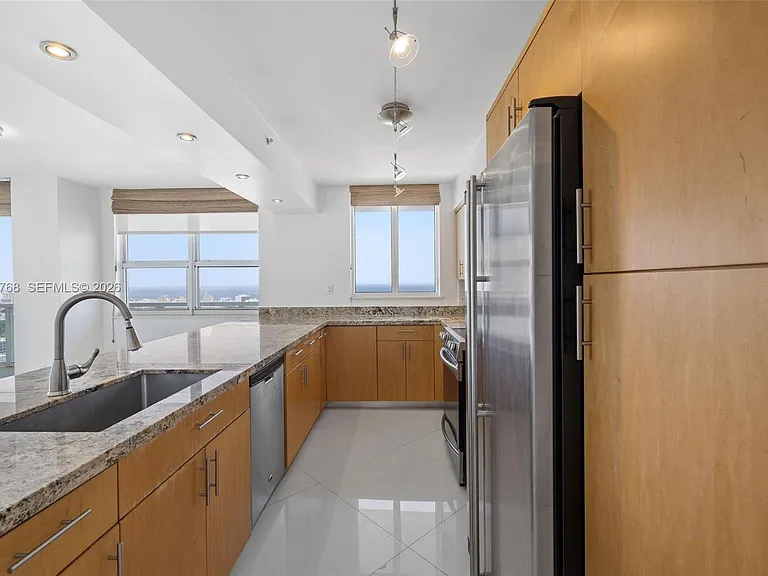 650 West Ave #2912 — Photo 13
