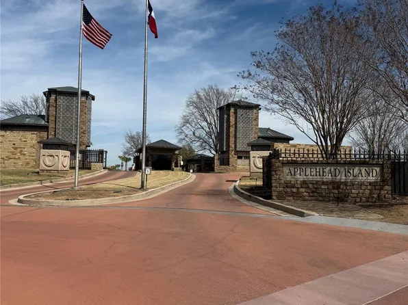 204 Dominion Dr, Horseshoe Bay, TX 78657