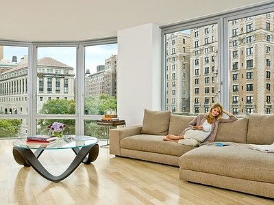 3rd image of 200 W 72nd St Ph E