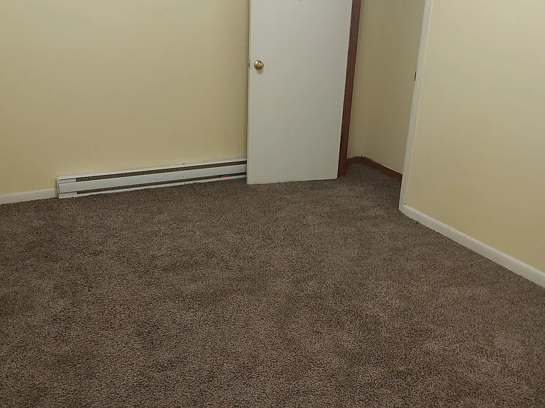 557 McKean Ave — Photo 1