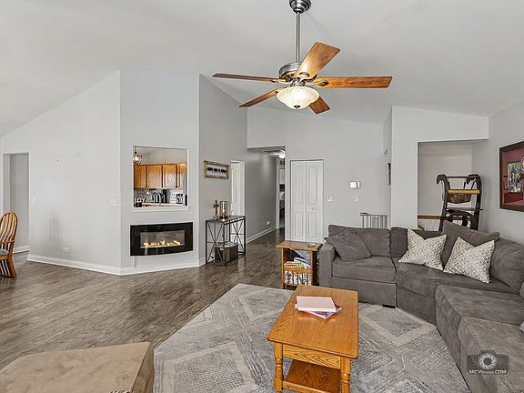 5th image of 24928 Gates Ln