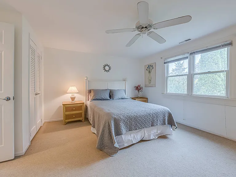 570 Hampton Rd #28 — Photo 12
