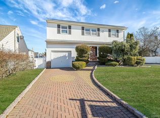 2415 Babylon Turnpike, Merrick, NY 11566