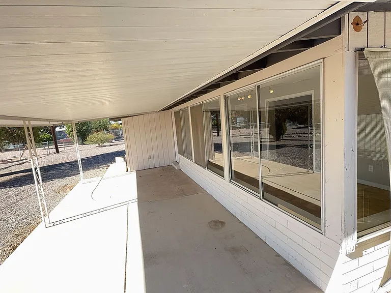 10819 W Connecticut Ave — Photo 27