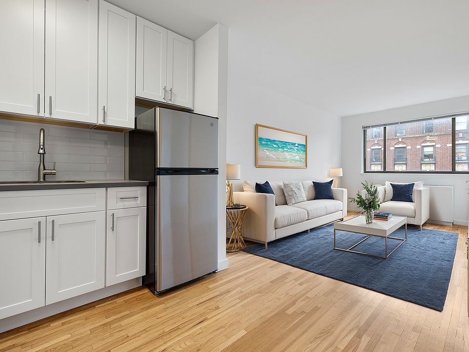 1st image of 309 W 30th St APT 8a