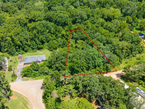 19205 Hillside Dr, Tyler, TX 75703