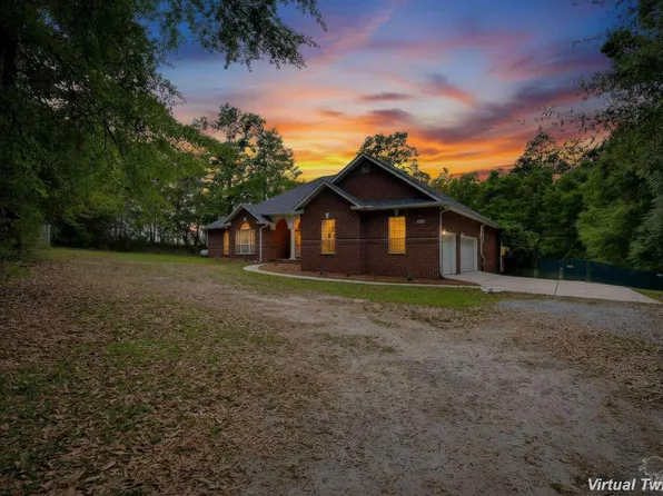 2855 Walling Rd, Milton, FL 32570