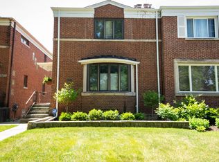 8213 Lake St #1, River Forest, IL 60305