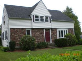 4 Aspen Dr, Oxford, MA 01540