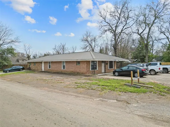 300 S Cedar St, Crockett, TX 75835