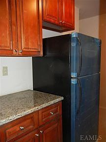 4th image of 665 Thwaites Pl APT 2O