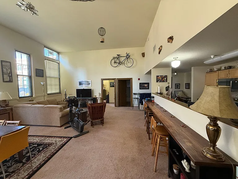East High Apartments — Photo 46
