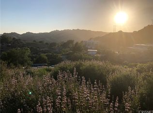 7419 Studio Rd, Canoga Park, CA 91304