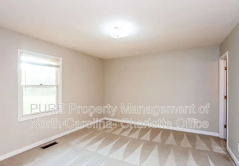 18805 Bluff Point Rd #B — Photo 7