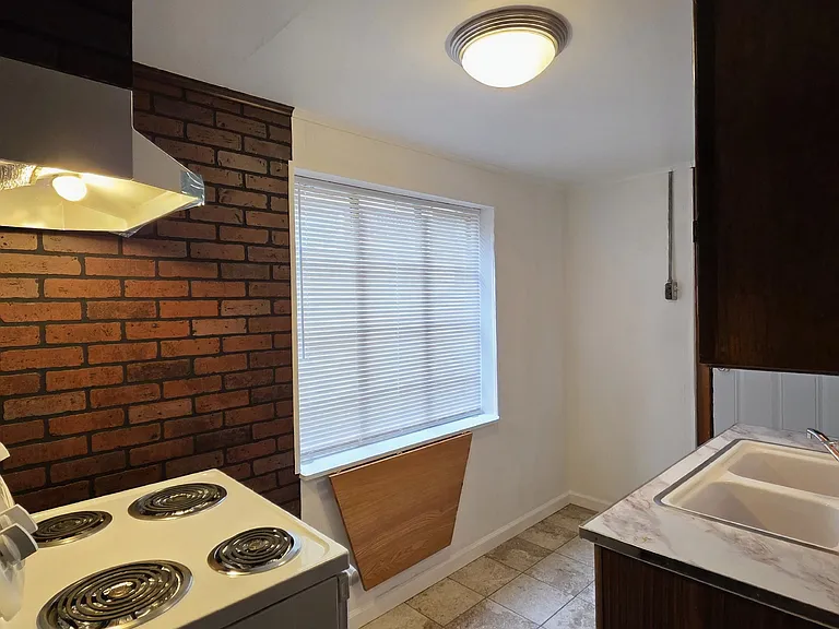 1517 N Miller Blvd — Photo 26