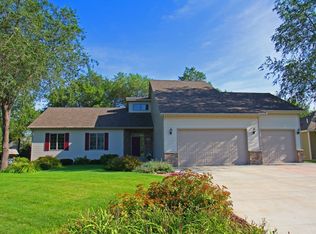 209 Barkley Cir E, Cannon Falls, MN 55009