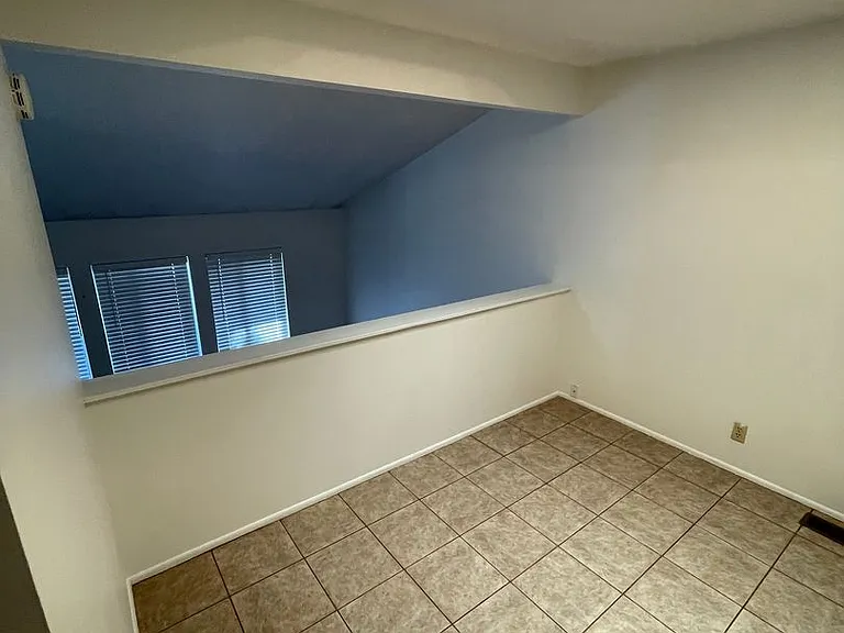 1893 E Jeremy Ct — Photo 14
