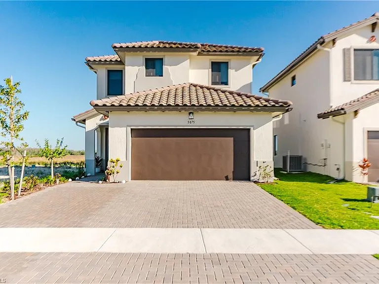 5875 Cassidy Ln — Photo 2