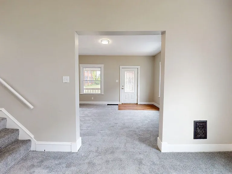 2027 W 105th St — Photo 12