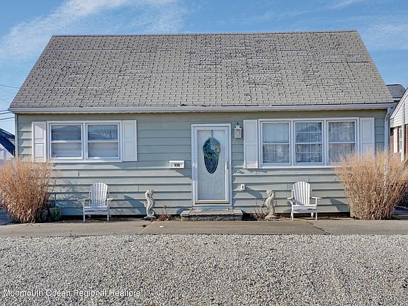 2nd image of 1957 Bay Blvd