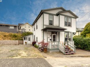 861 11th St, Astoria, OR 97103