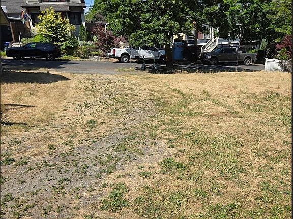4th image of 830 832 19th Avenue