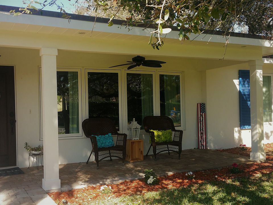 1st image of 511 Iris Ln
