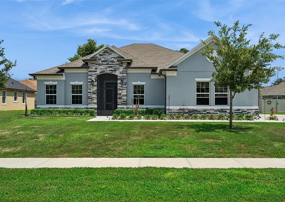 1st image of 714 Oaks Shores Rd