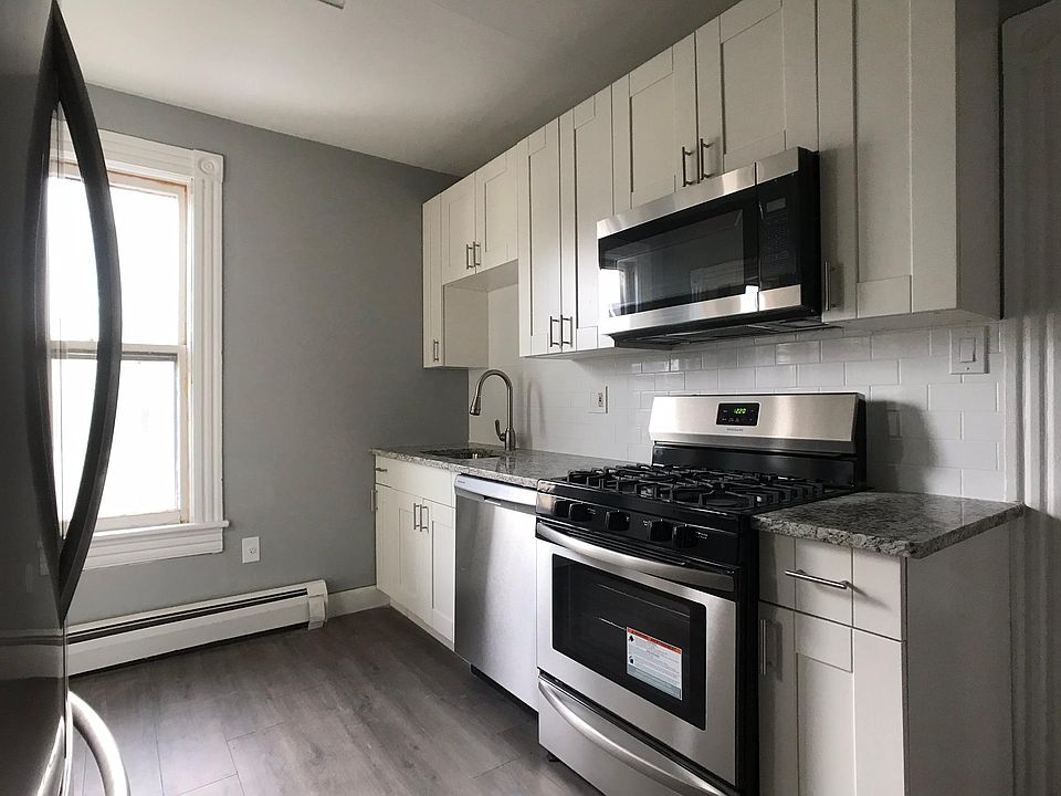 1011 Bryant St Rahway NJ Zillow