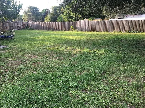 320 Washington Ave, Osprey, FL 34229