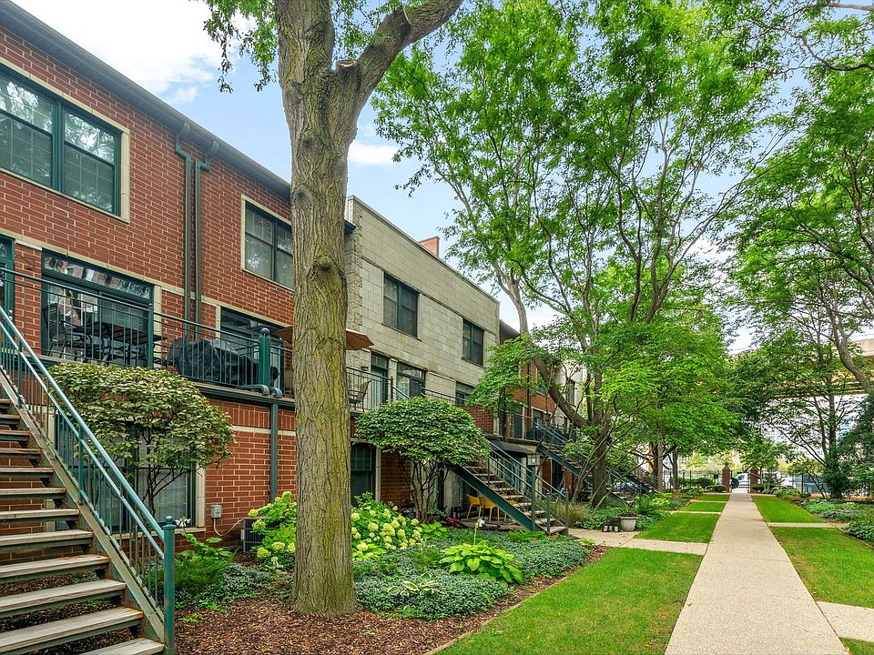 1st image of 1812 S Dearborn St #11
