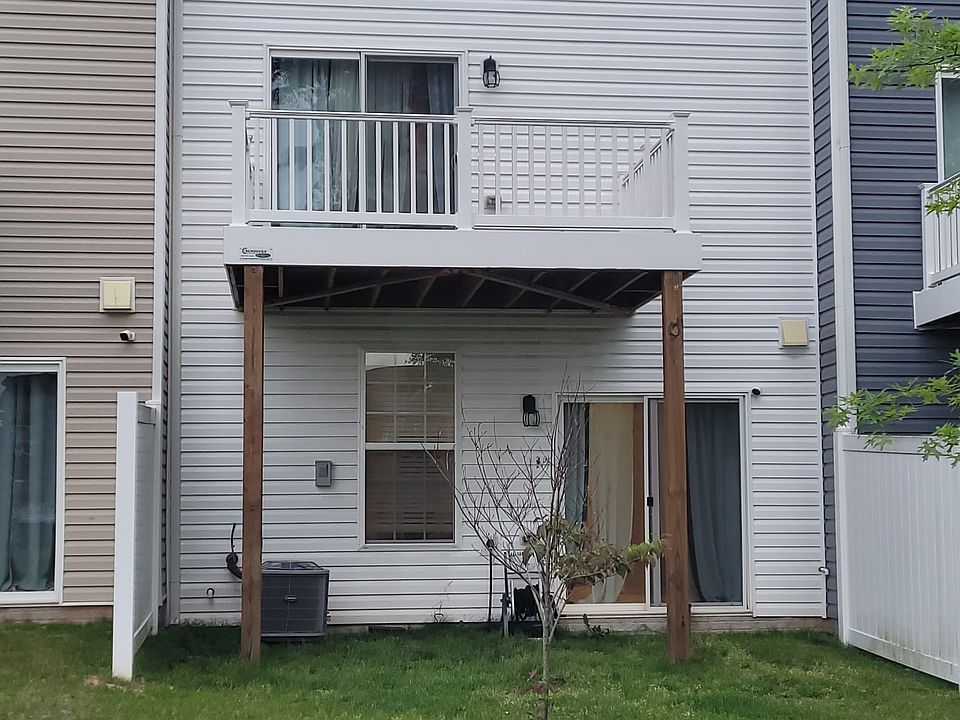 2nd image of 1842 Roslynhill Trl #1
