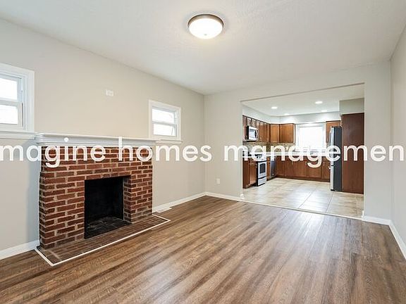 3rd image of 5697 Chagrin Dr