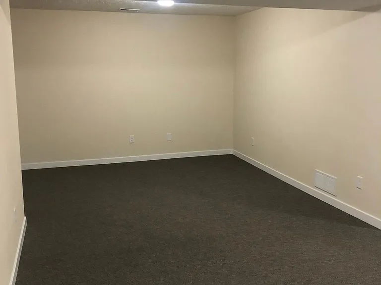 101 Fairfield St — Photo 33