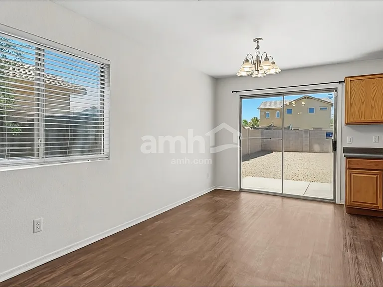 6217 W Warner St — Photo 5