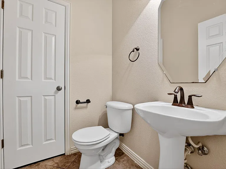 4004 Buckhaven Cv — Photo 39