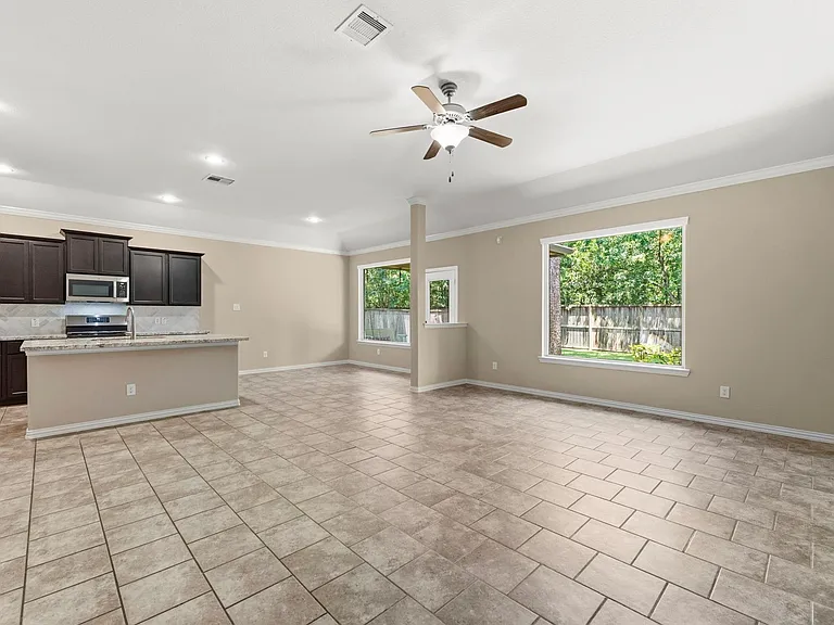34 Sawbridge Cir — Photo 9