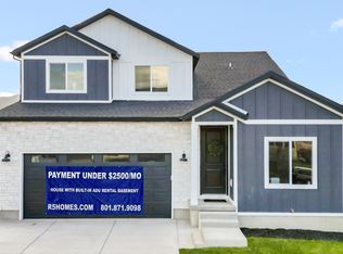 7927 N Bristlecone Rd, Eagle Mountain, UT 84005